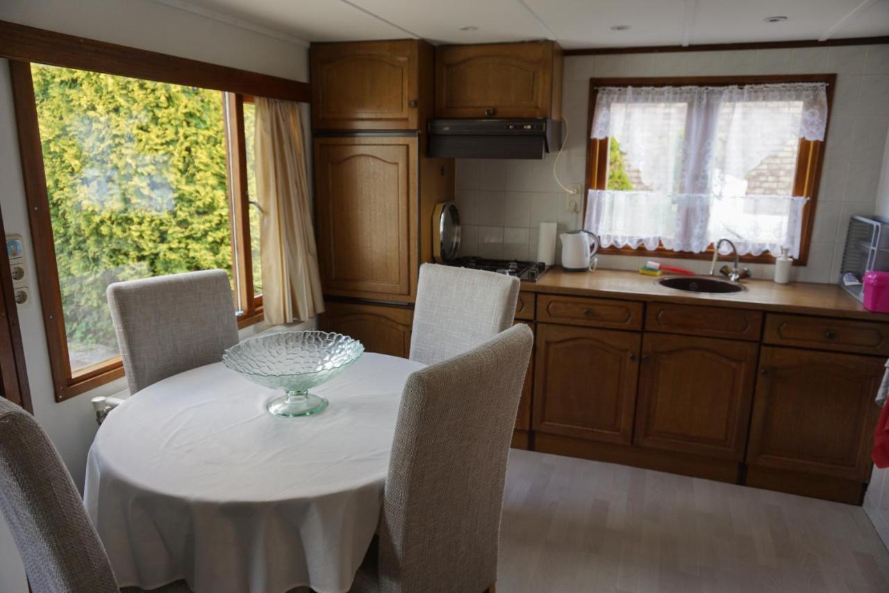 Chalet At A Holiday Park In Opmeer Near Amsterdam Bagian luar foto