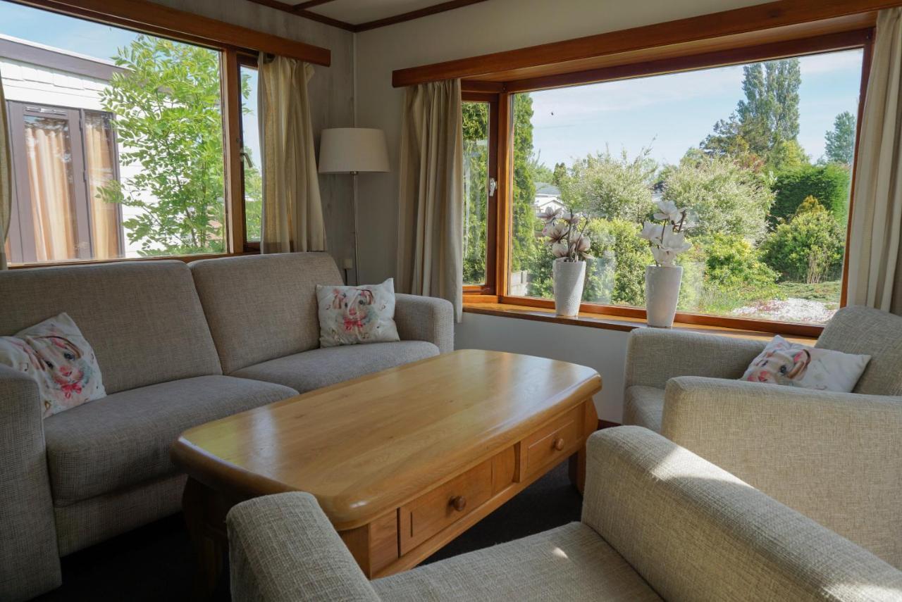 Chalet At A Holiday Park In Opmeer Near Amsterdam Bagian luar foto